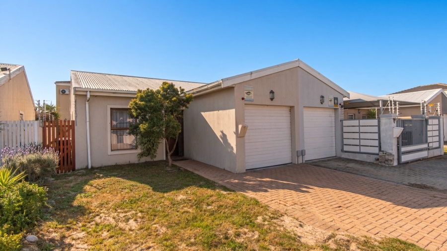 2 Bedroom Property for Sale in Parklands East Western Cape